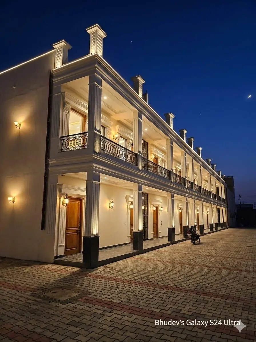 Grand Banquet & Pavilions